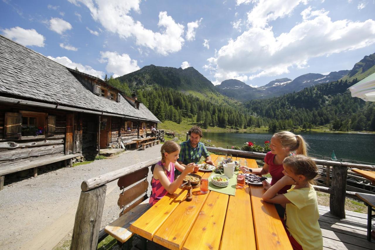 Golf & Skipension Krug Haus im Ennstal Exterior foto